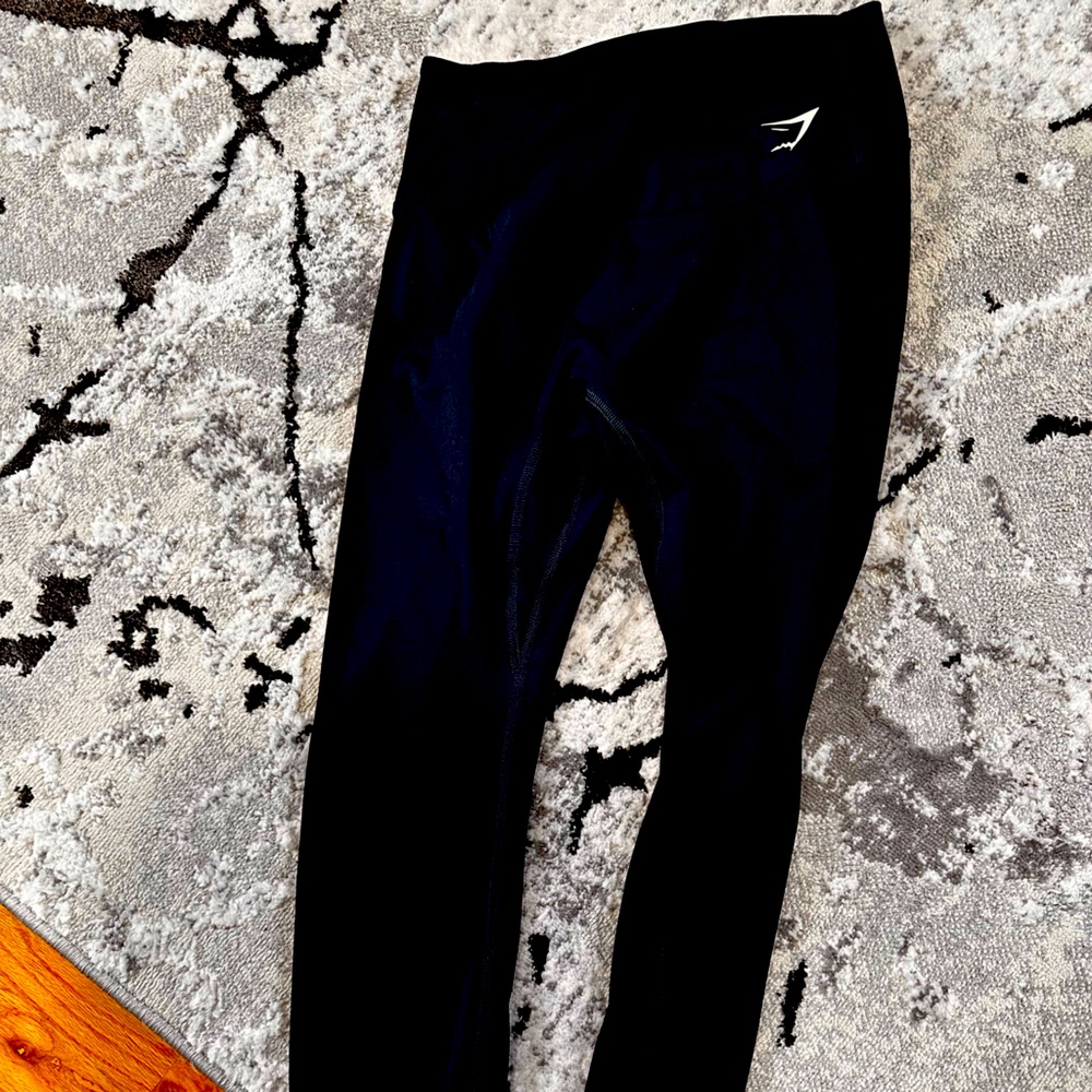 Gymshark cropped leggings.